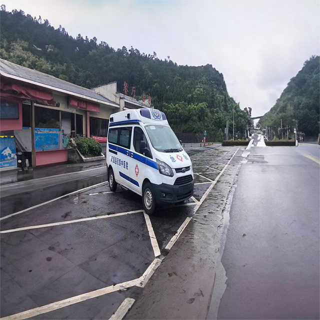 2024年宁夏永宁县救护车租赁：银川非急救转运车电话 救护车什么电话