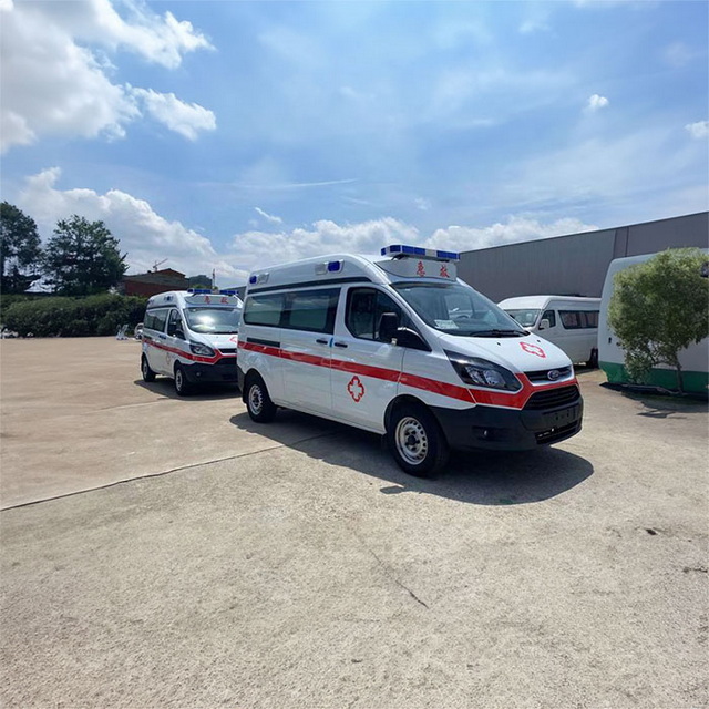 2024年银川西夏救护车出租：银川医院救护车 120租赁多少钱