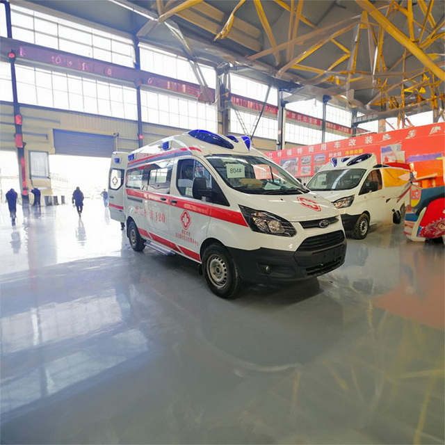 宁夏银川贺兰预约私人救护车转运到银川甲状腺医院救护车出租多少钱