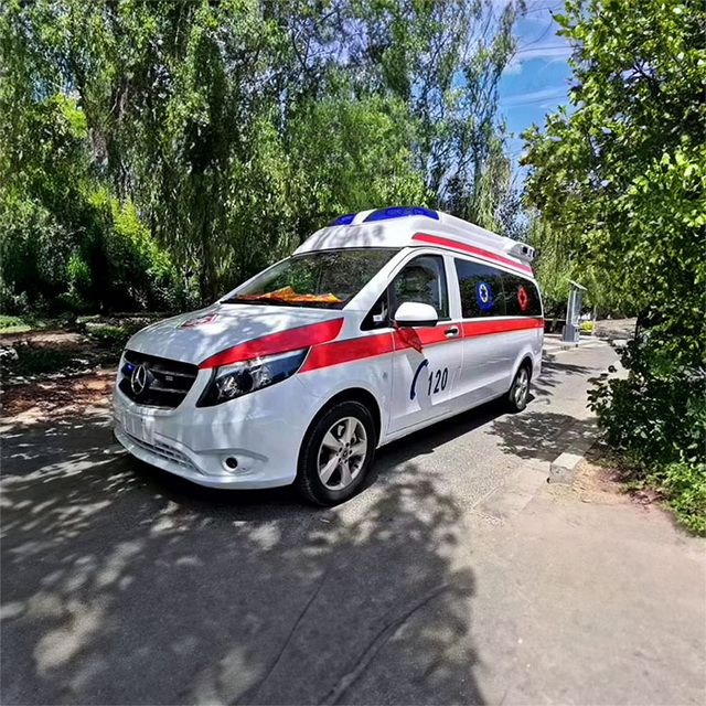 宁夏银川市市辖区租救护车到银川癫痫病医院出租120救护车多少钱一公里